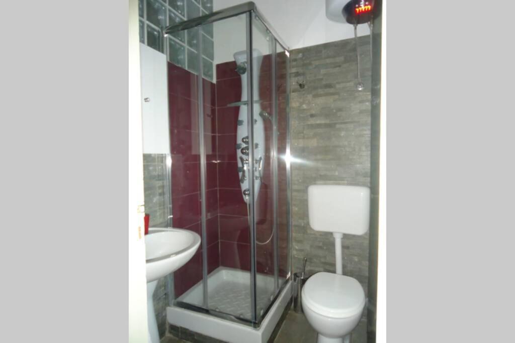 "Little Sicilian Home"-Room With A Private Bathroom & Kitchen -Fridge - And Shared A Beautiful Terrace On Hostel Taormina Center Exterior foto